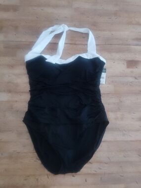 NWT Lauren Ralph Lauren Black ONE piece Bathing Suit w/ Green Logo Tag Sz 14